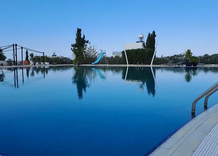 Palm Bay View Esentepe Bahceli * Kyrenia (Northern Cyprus)