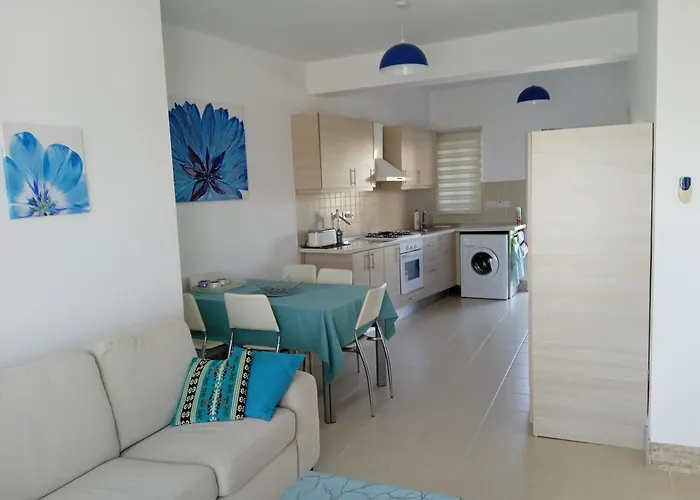 Palm Bay View Esentepe Bahceli