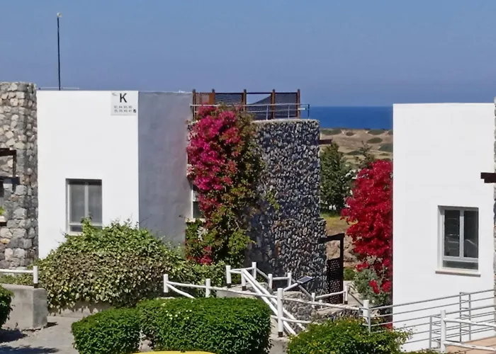 Palm Bay View Esentepe Bahceli